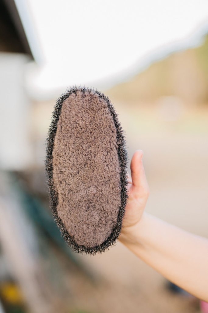 HAAS-Diva-Brush-German-Horse-Grooming-Brushes-Horse-Grooming-Kit-Horsehair-and-lambswool-brush-Sparkles-And-Sunshine-Blog