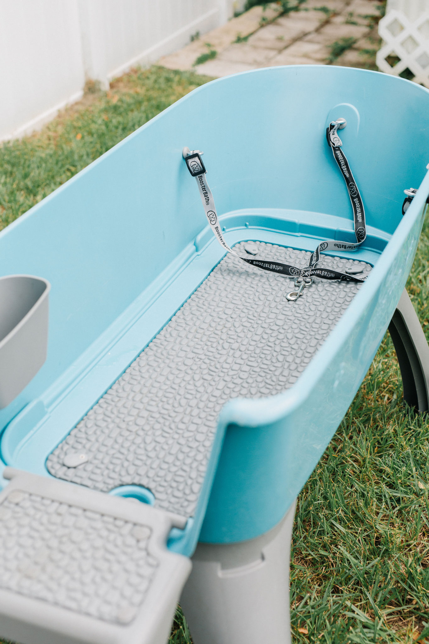 Booster Bath For Dogs: Outdoor Dog Wash Station