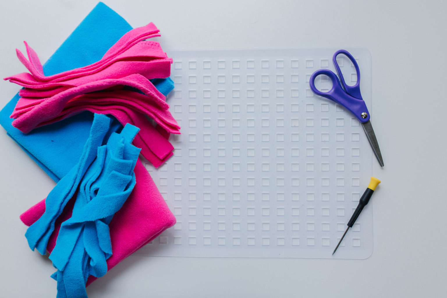 DIY Snuffle Mat For Dogs