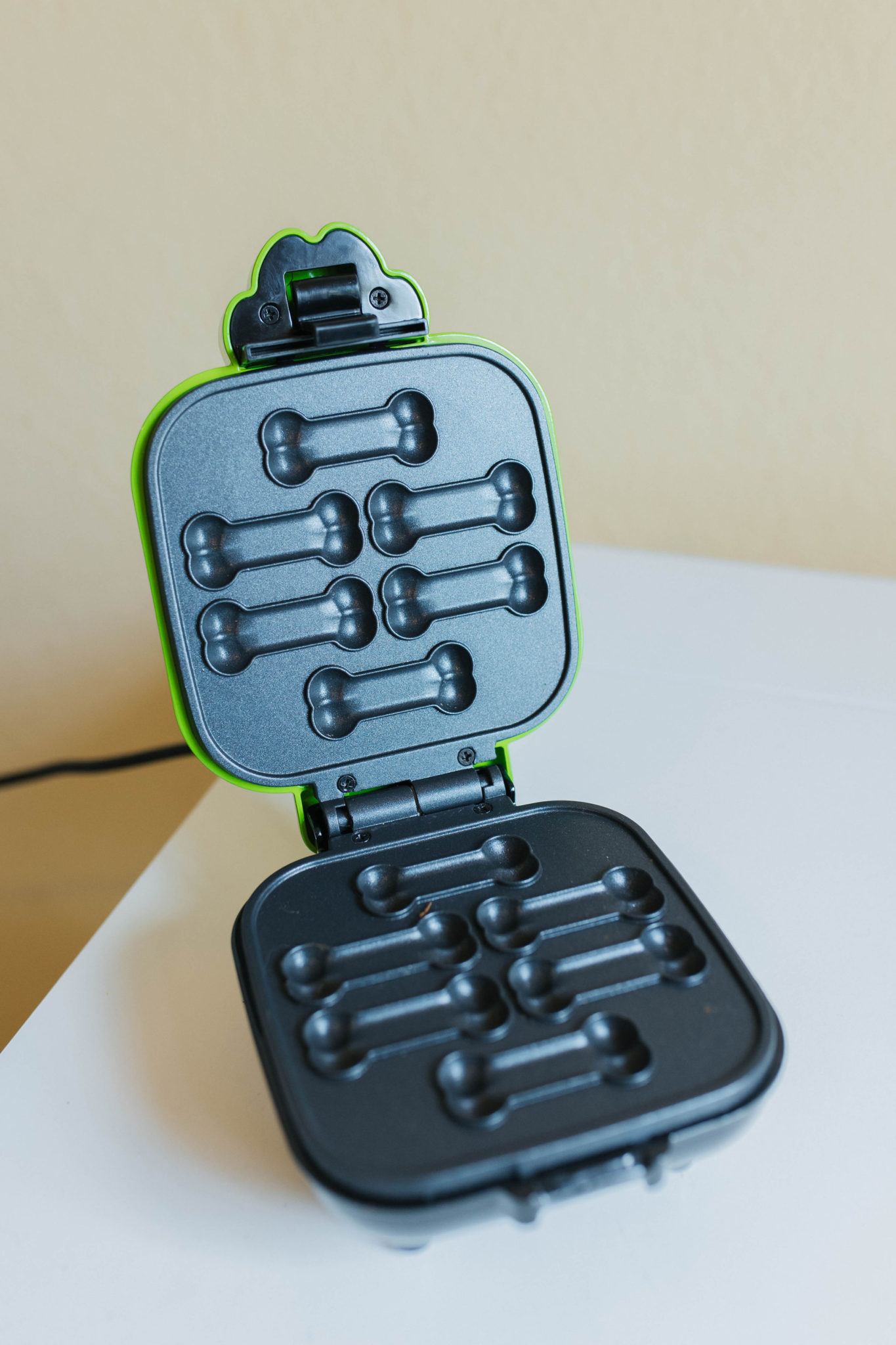 ConairProPet GoodBone Dog Treat Maker Review + Dog Pancake Recipe