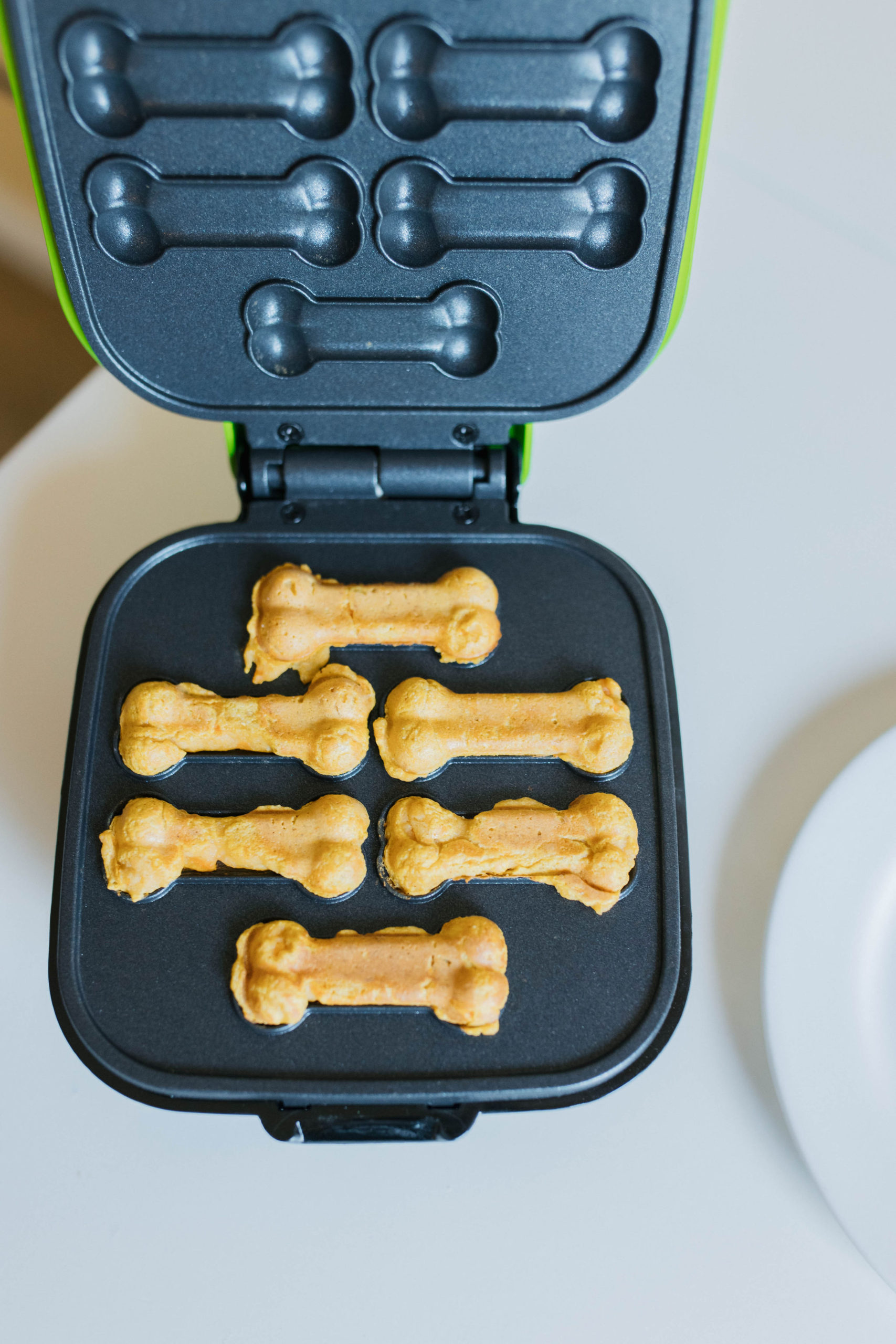 ConairProPet GoodBone Dog Treat Maker Review + Dog Pancake Recipe