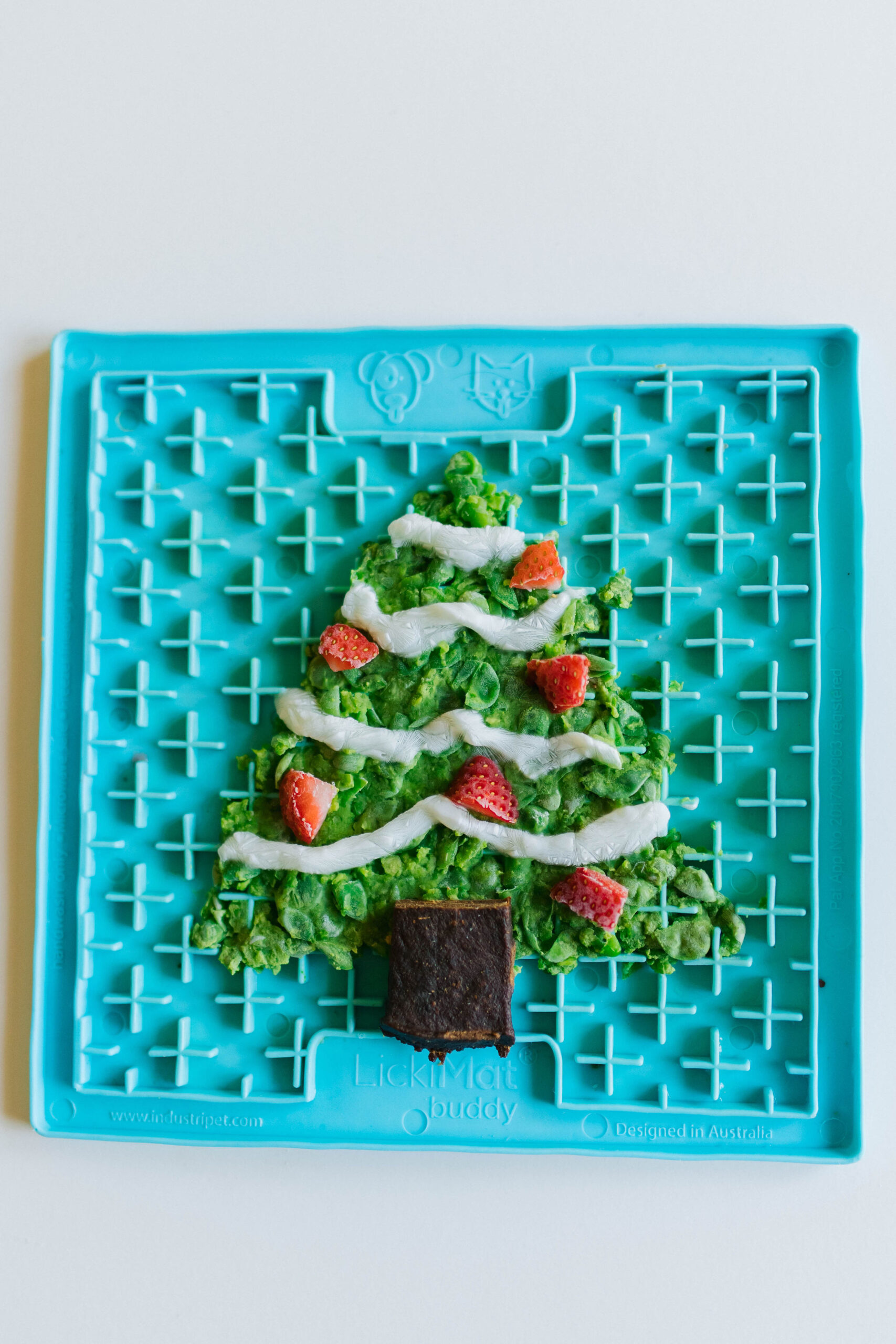 3 Homemade Dog Lick Mat Christmas Treat Ideas