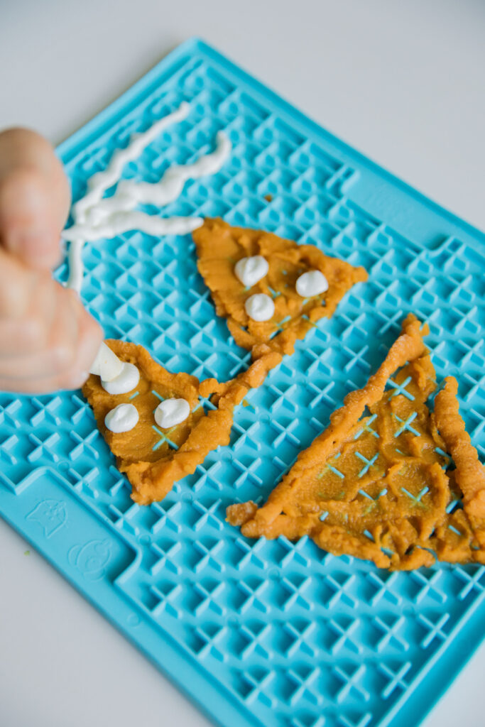 Pumpkin yogurt treats for dogs on Lickimat Buddy Sparkles and Sunshine Blog